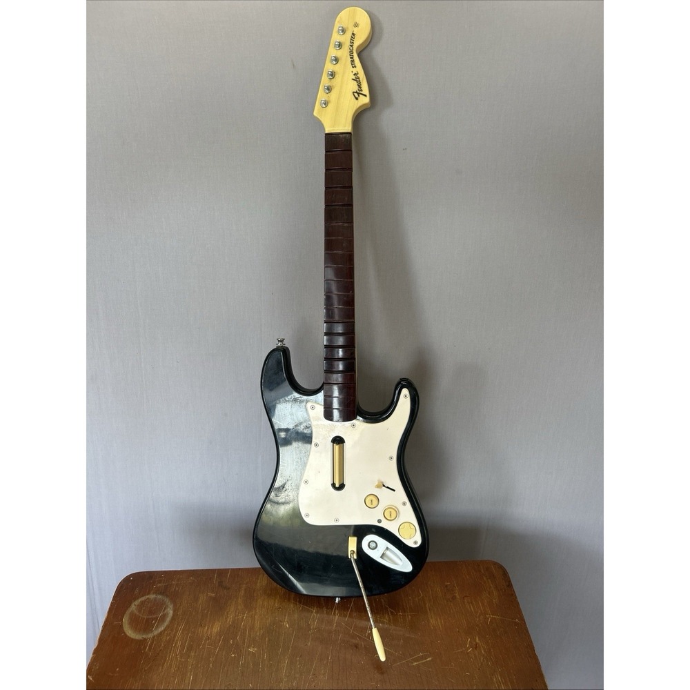 Rock Band Fender Stratocaster XBOX 360 Wireless Guitar XBGTS2 Harmonix Tested